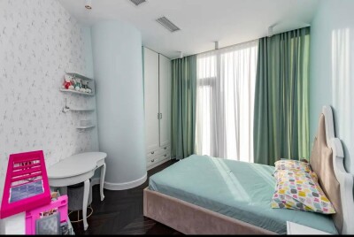 For rent in King David